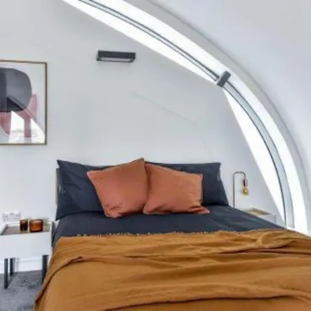 Sapphire 2 Bedroom Penthouse Bradford (West Yorkshire)